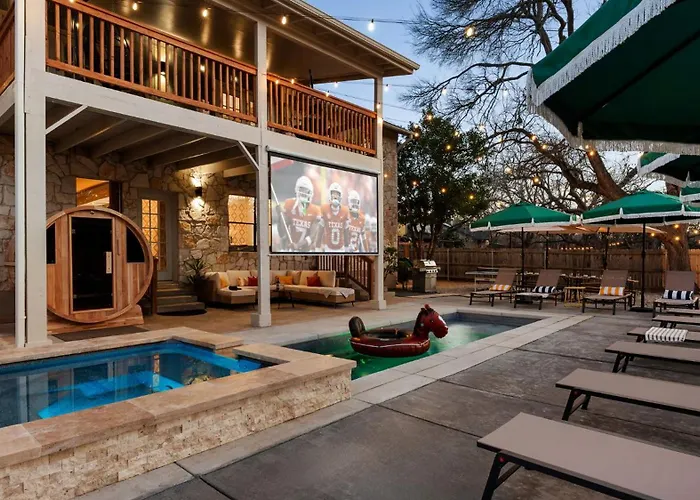 5br Oasis W Pool Sauna & Fire Pit