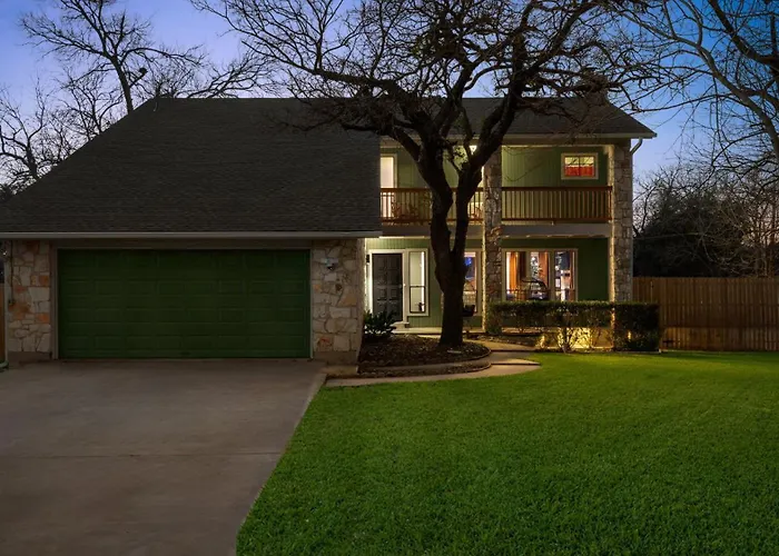 5br Oasis W Pool Sauna & Fire Pit * Round Rock